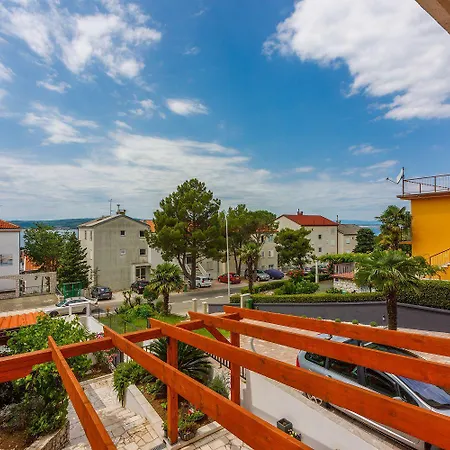 Hundefreundliches Nur 230 Meter Zum Mit 4 Klimaanlagen, Parkplatz, Meerblick * Crikvenica