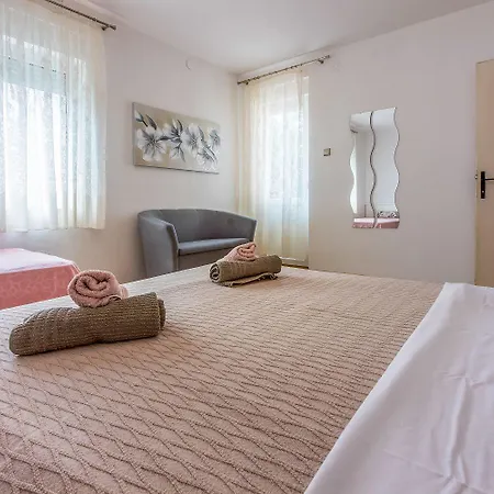Apartment Hundefreundliches Nur 230 Meter Zum Mit 4 Klimaanlagen, Parkplatz, Meerblick