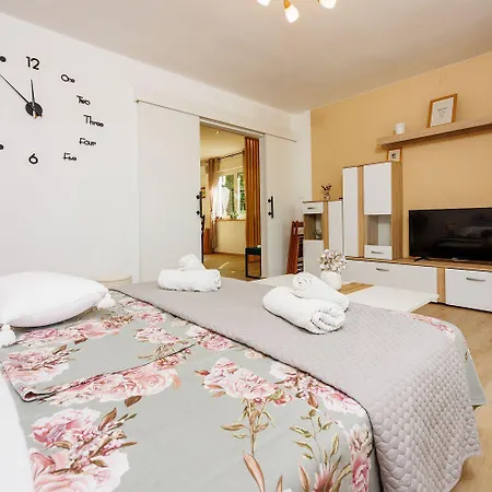 Apartment Hundefreundliches Nur 230 Meter Zum Mit 4 Klimaanlagen, Parkplatz, Meerblick *