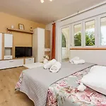Apartman Hundefreundliches Nur 230 Meter Zum Mit 4 Klimaanlagen, Parkplatz, Meerblick