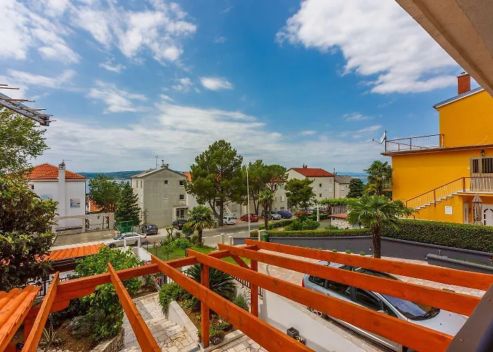 Hundefreundliches Nur 230 Meter Zum Mit 4 Klimaanlagen, Parkplatz, Meerblick * Crikvenica