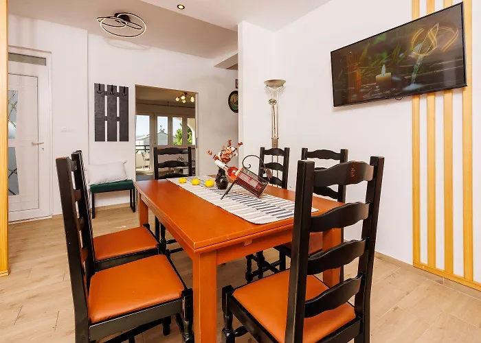 Apartment Hundefreundliches Nur 230 Meter Zum Mit 4 Klimaanlagen, Parkplatz, Meerblick