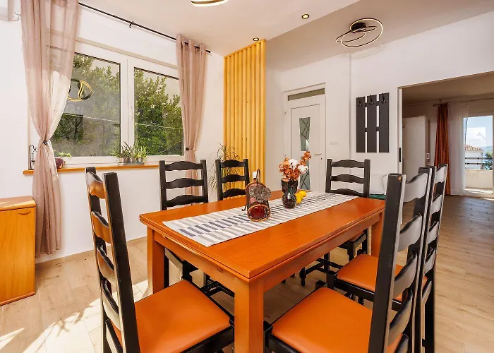Hundefreundliches Nur 230 Meter Zum Mit 4 Klimaanlagen, Parkplatz, Meerblick Apartment Crikvenica