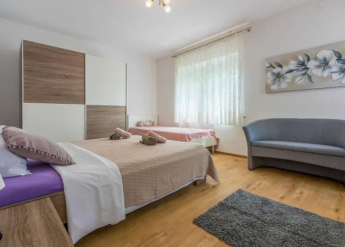 Hundefreundliches Nur 230 Meter Zum Mit 4 Klimaanlagen, Parkplatz, Meerblick Apartment