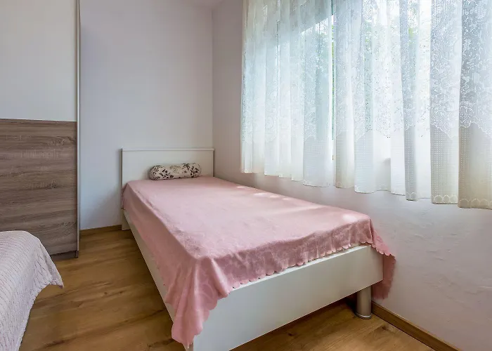 Hundefreundliches Nur 230 Meter Zum Mit 4 Klimaanlagen, Parkplatz, Meerblick Apartment Crikvenica