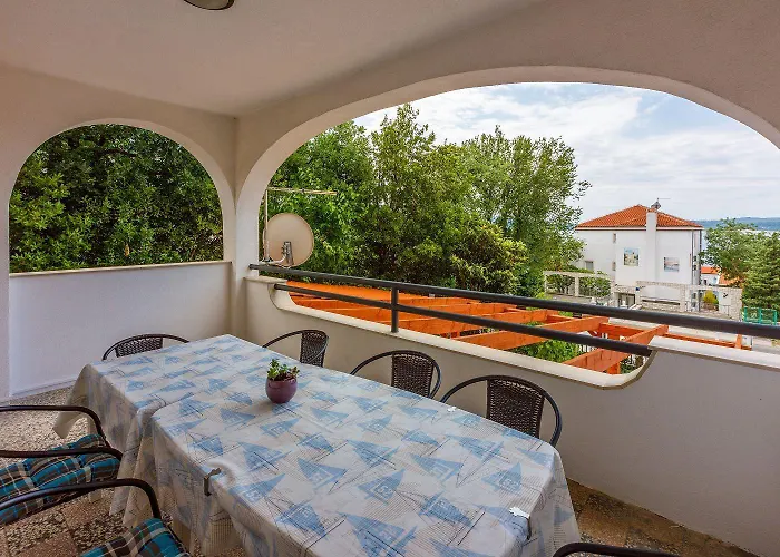 Hundefreundliches Nur 230 Meter Zum Mit 4 Klimaanlagen, Parkplatz, Meerblick * Crikvenica